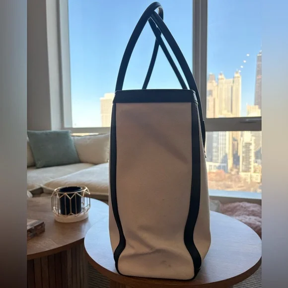 Balmain Black and White B Army 42 Tote Bag - Picture 2 of 4